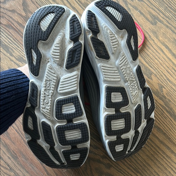 Hoka bondi Gray and Red Running Shoes - Picture 5 of 5